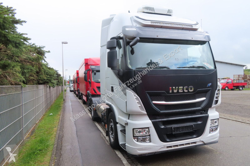 جرار Iveco AS440S46T/P LNG Gas   Fz.Nr.37