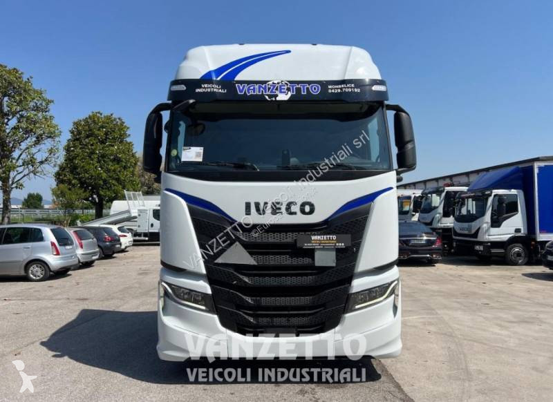 جرار Iveco