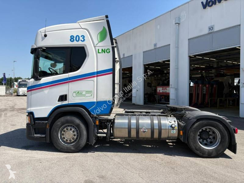 جرار Scania