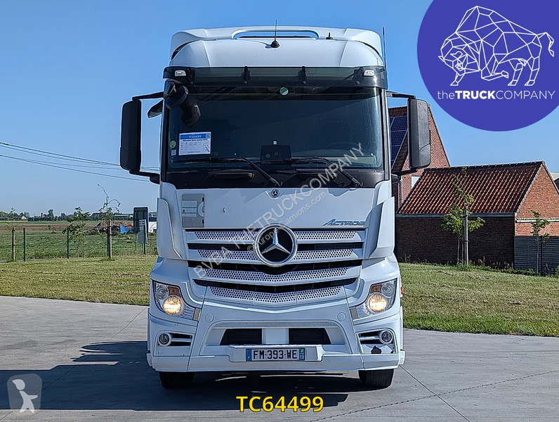 جرار Mercedes 1845