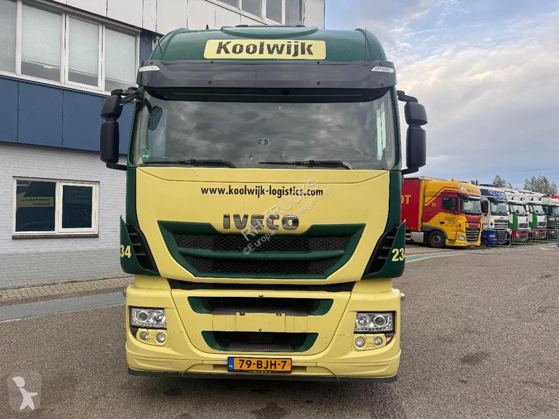 Iveco 460 4X2 EURO 6 SKIRTS AIRCO RADIO tractor...