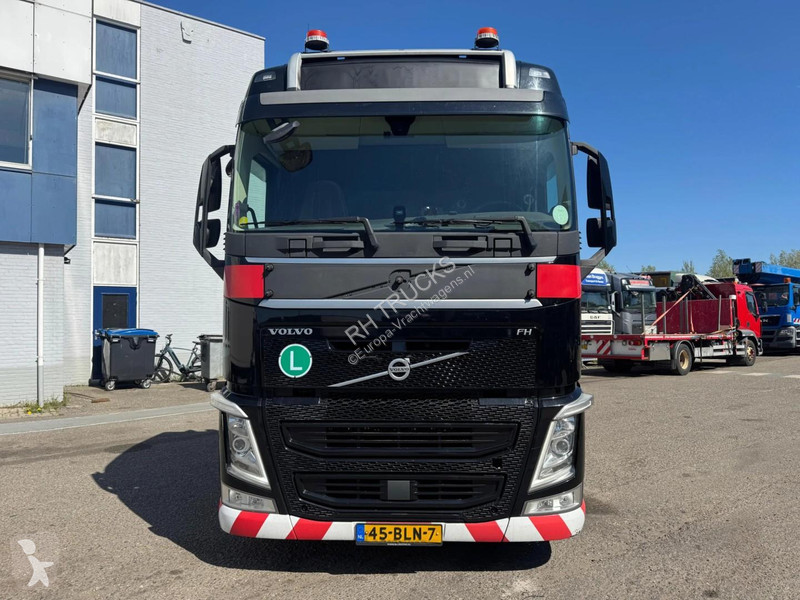 Trekker Volvo 460 4X2 EURO 6 MEGA