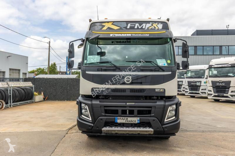 جرار Volvo GLOB 460+HYDR