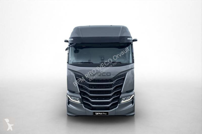 جرار Iveco