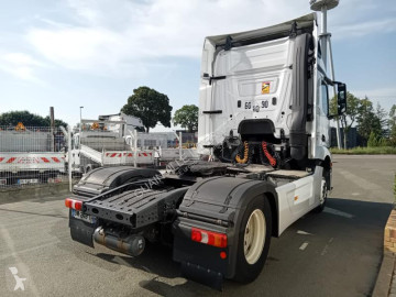 Cabeza tractora Mercedes