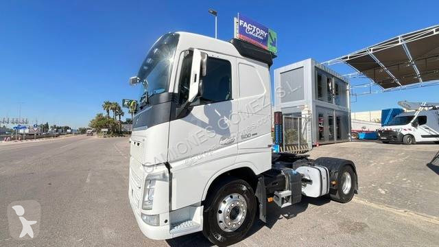 جرار Volvo