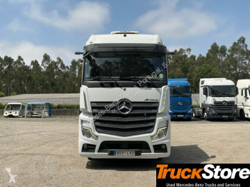 جرار Mercedes