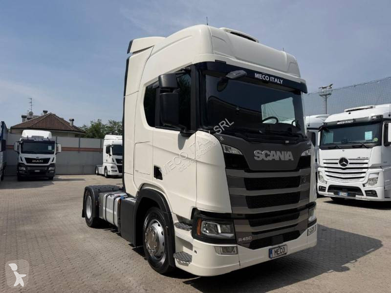 جرار Scania