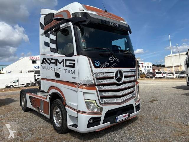 جرار Mercedes