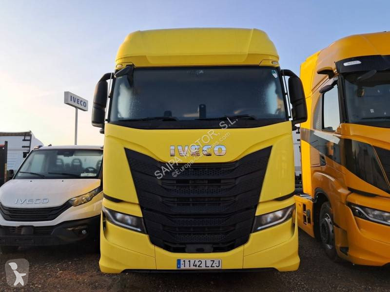 جرار Iveco