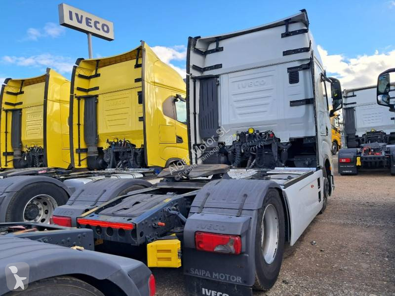 جرار Iveco