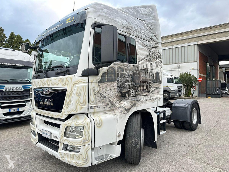 جرار MAN 440
