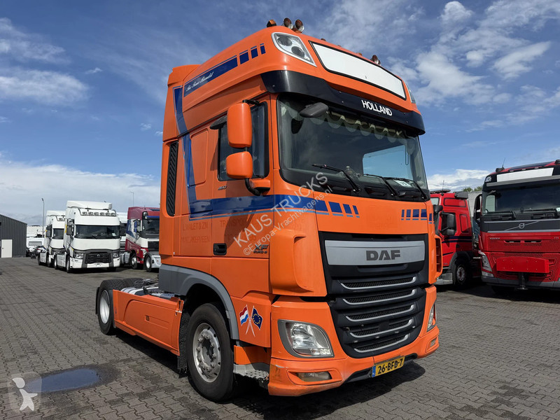 جرار DAF Super Spacecab Euro 6