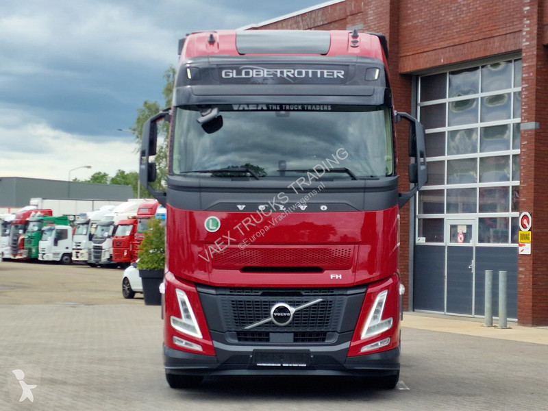 Traktor Volvo 13500 Aero Globetrotter XL 4x2 -...