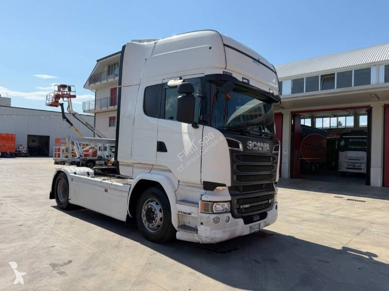 جرار Scania