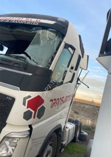 Cabeza tractora Volvo