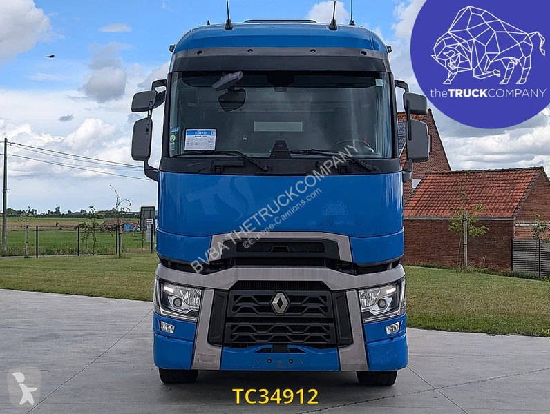 جرار Renault T 520