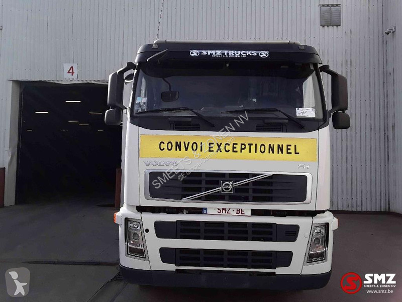 جرار Volvo 520 6x4 lames steel