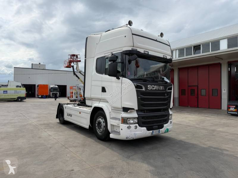 جرار Scania