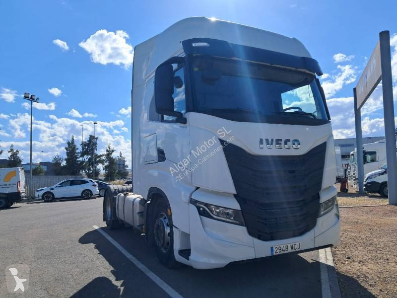 Iveco  tractor unit