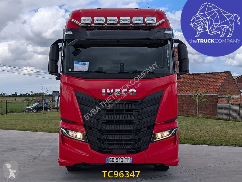 Iveco S-Way 490 tractor unit