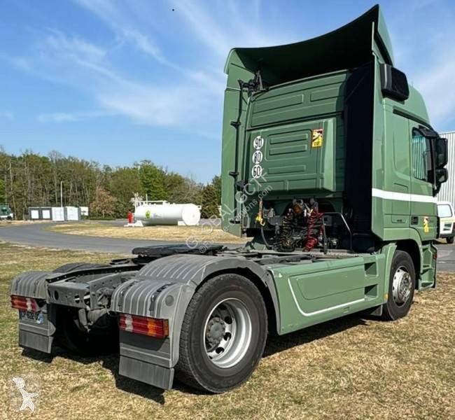 جرار Mercedes