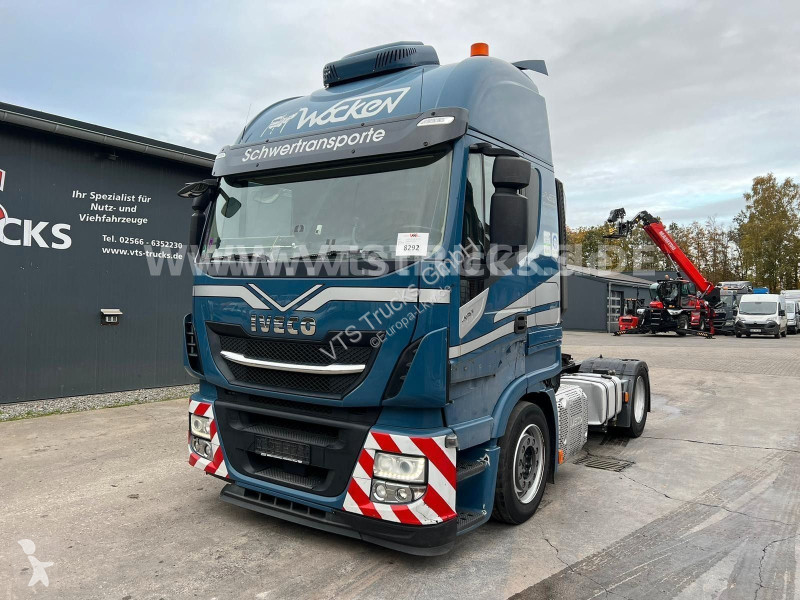 جرار Iveco 480 4x2 I Retarder Hubsattelplatte