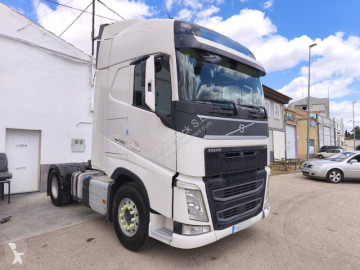 Cabeza tractora Volvo