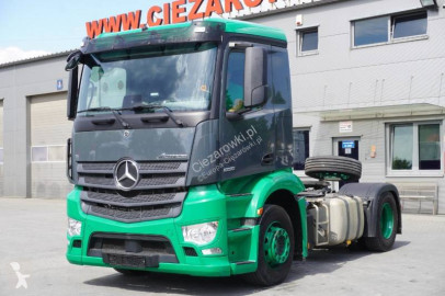 Влекач Mercedes Actros 1835