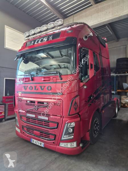 جرار Volvo