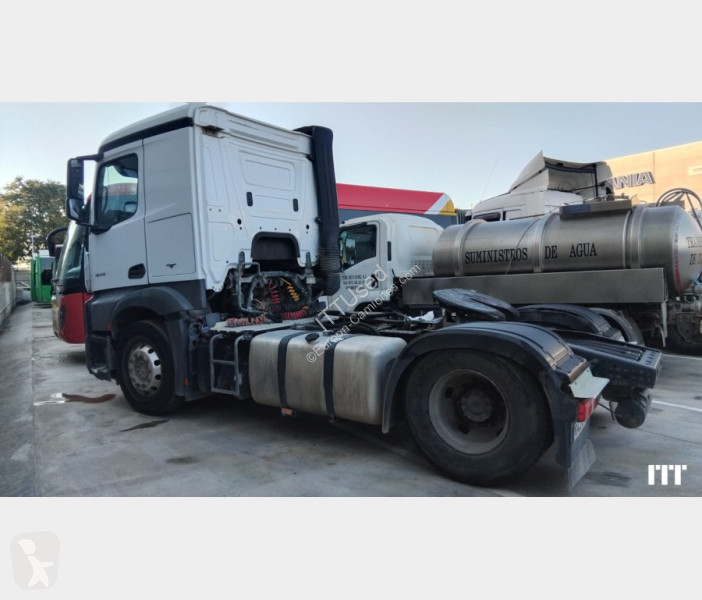 جرار Mercedes Actros 1845