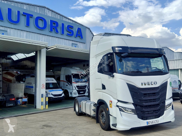 جرار Iveco Stralis AS440S46T/P