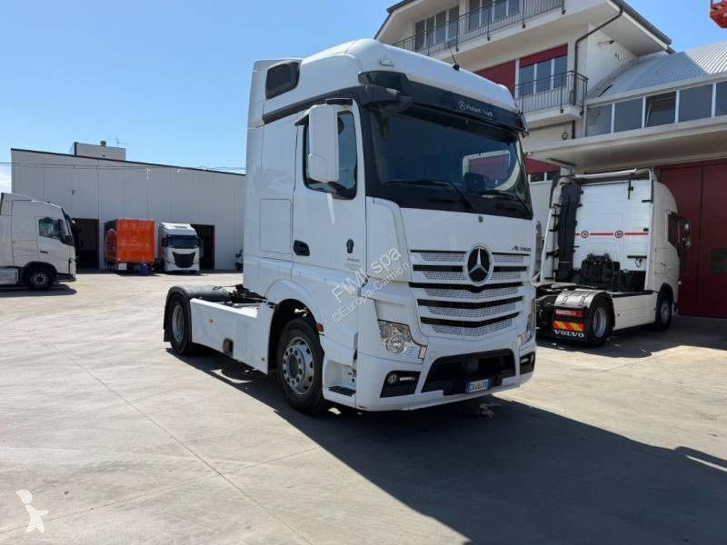 جرار Mercedes