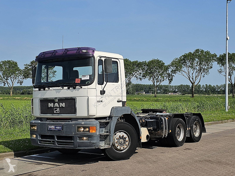 جرار MAN 26.403 6X4 MANUAL