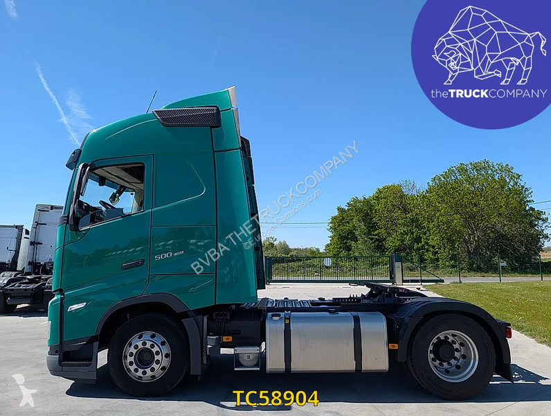 جرار Volvo 500