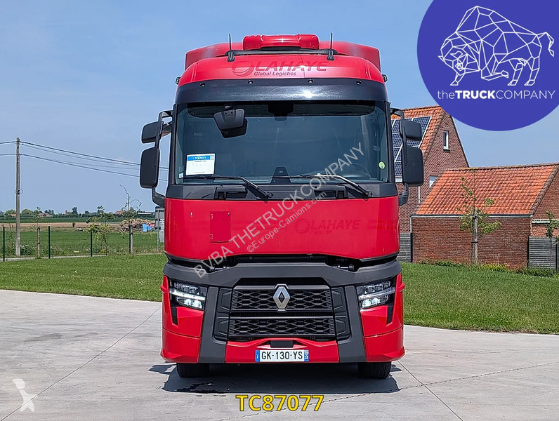 جرار Renault T 520