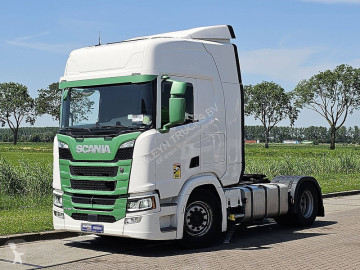 Влекач Scania