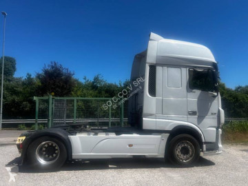 Cabeza tractora DAF