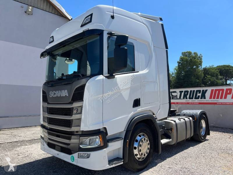 Cap tractor Scania