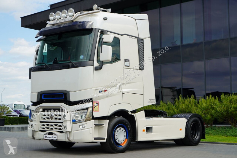جرار Renault T 520
