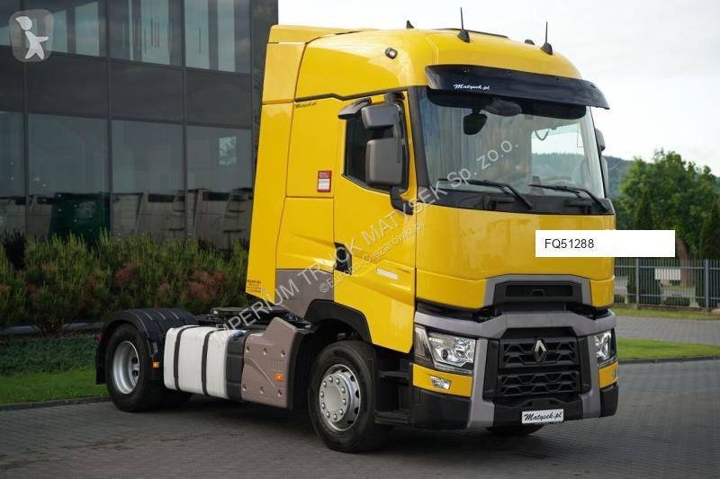 Влекач Renault T 440