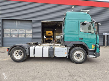 جرار Volvo