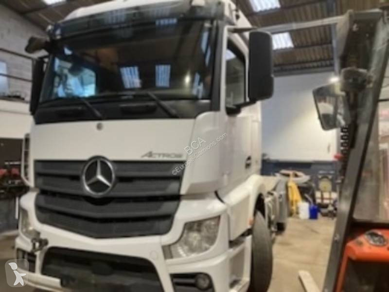 Cap tractor Mercedes