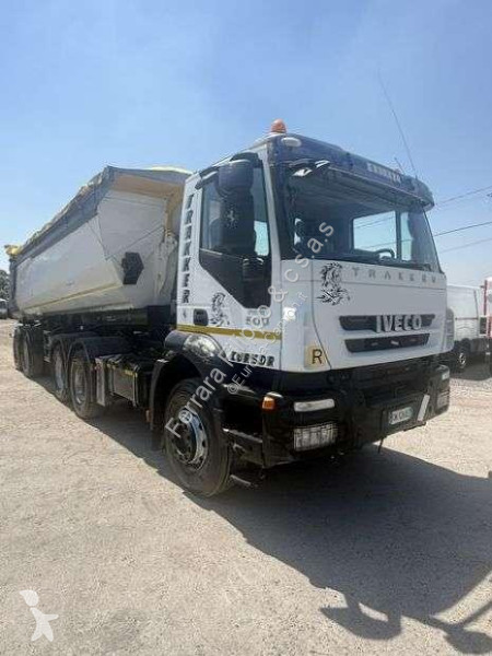 نصف مقطورة Iveco TRAKKER 500