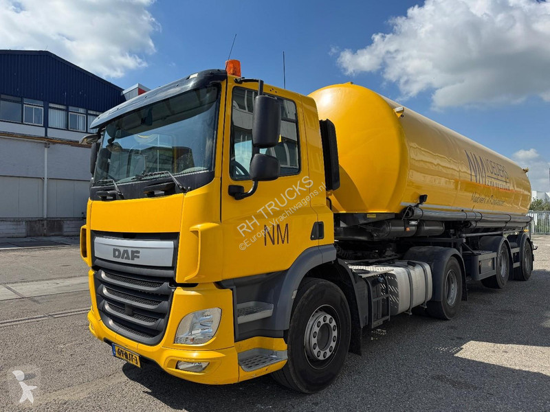 جرار DAF 400 + SILO TRAILER - 8 COMPARTIMENTS -...