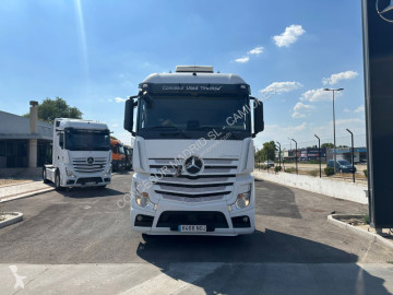 Mercedes tractor unit