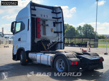 Traktor Iveco
