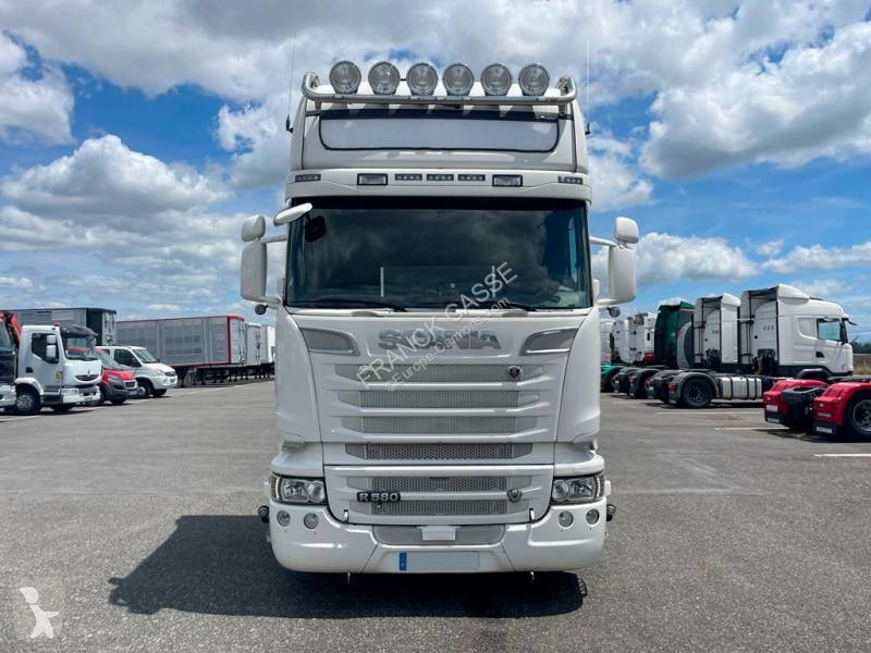 جرار Scania