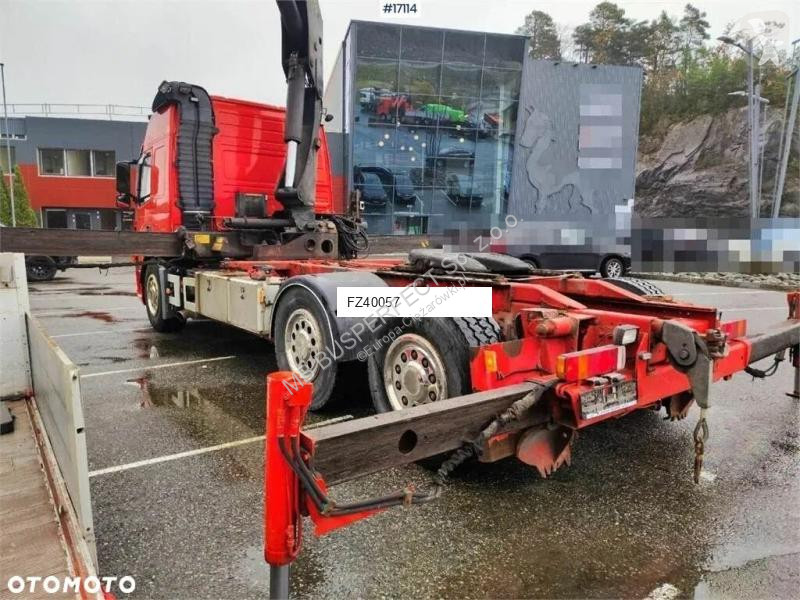 Влекач Volvo PK32002