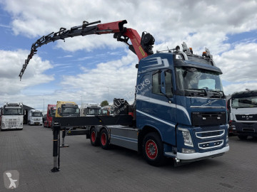 جرار Volvo